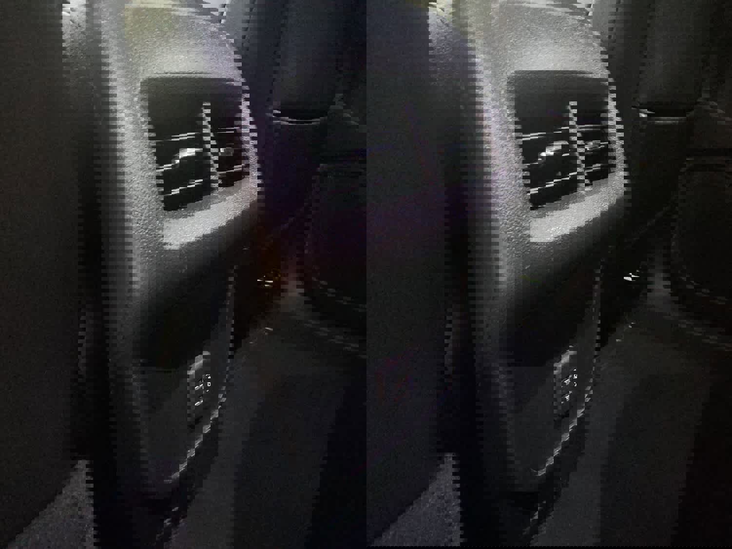 Used 2022 GMC Terrain SLT w/ Tech Package image 27