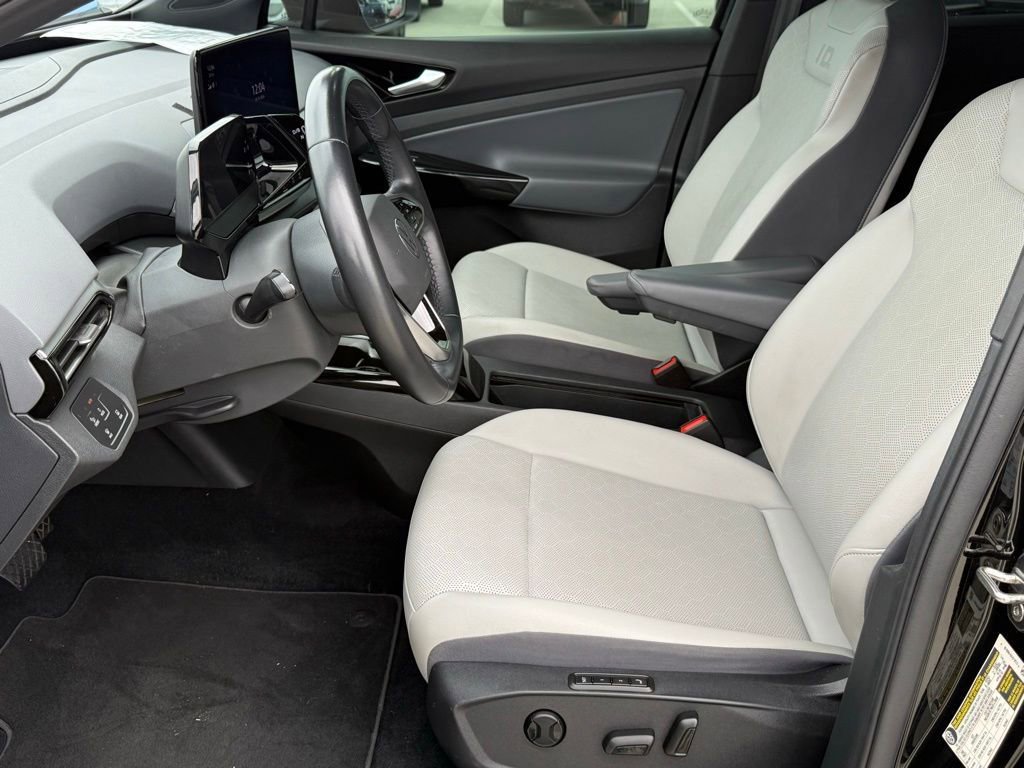 Certified 2021 Volkswagen ID.4 Pro S w/ Gradient Package RWD image 14