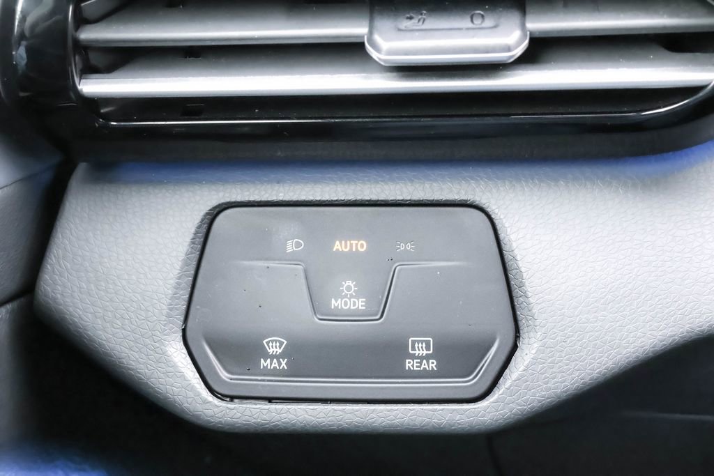 Certified 2023 Volkswagen ID.4 Pro image 15