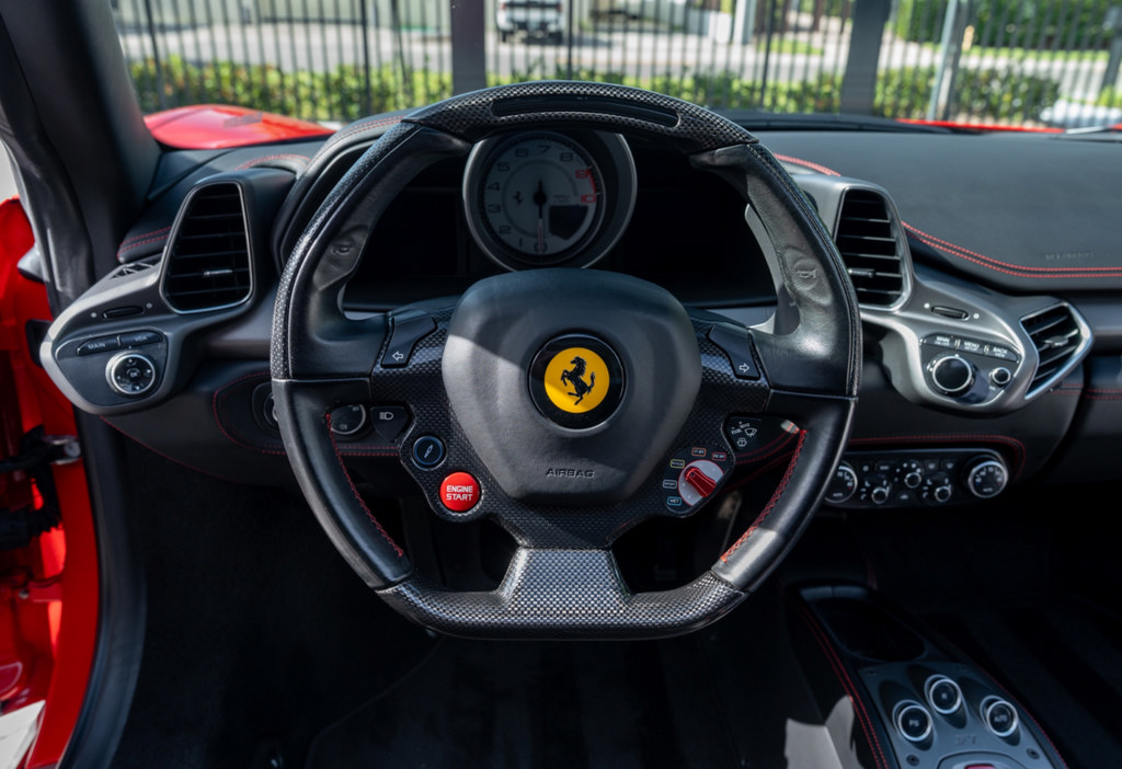 Used 2013 Ferrari 458 Spider RWD image 20