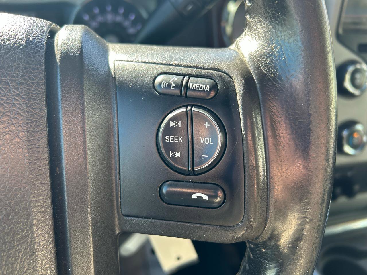 Used 2014 Ford F350 Lariat image 21