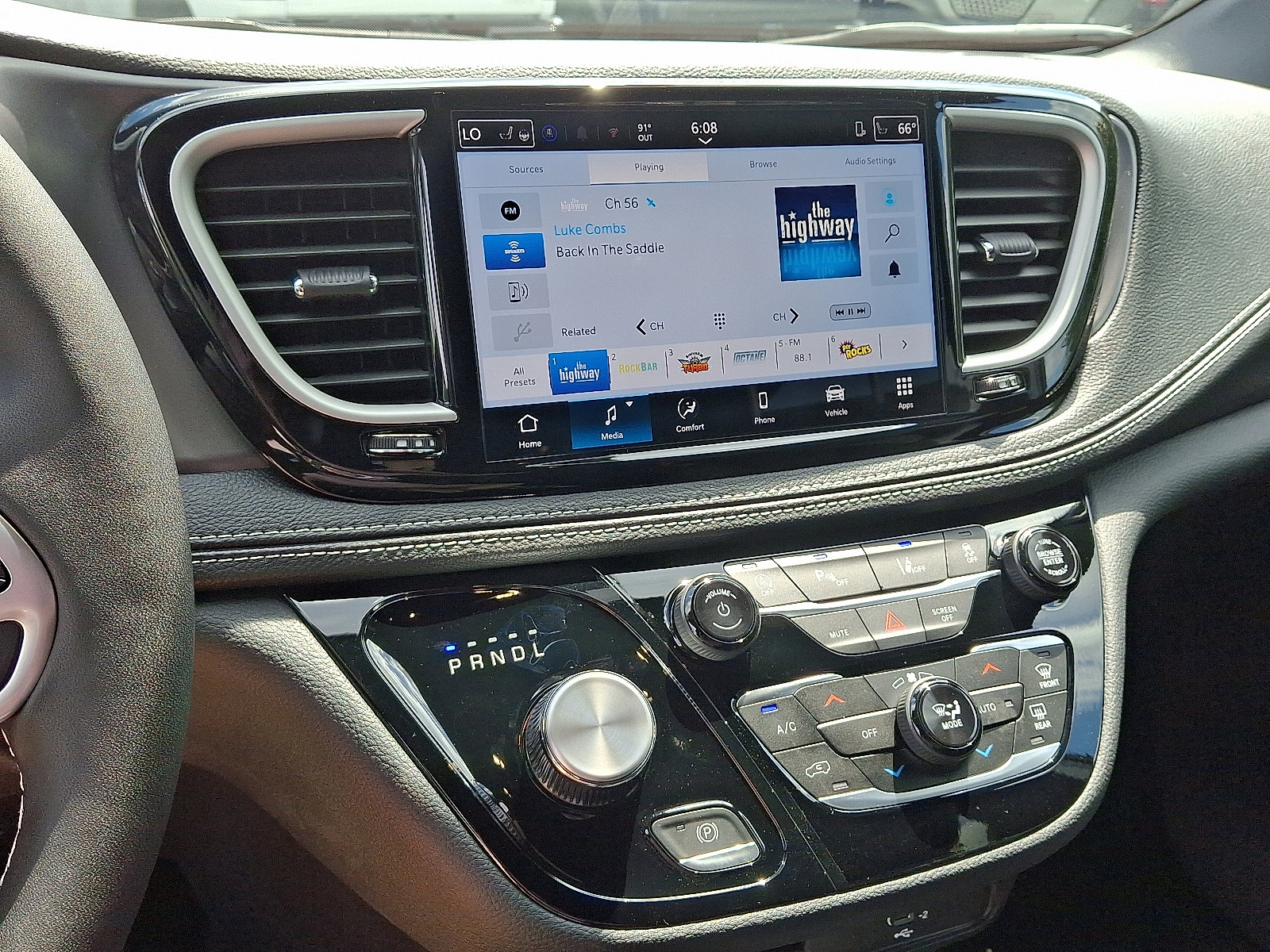 New 2026 Chrysler Pacifica Select image 10