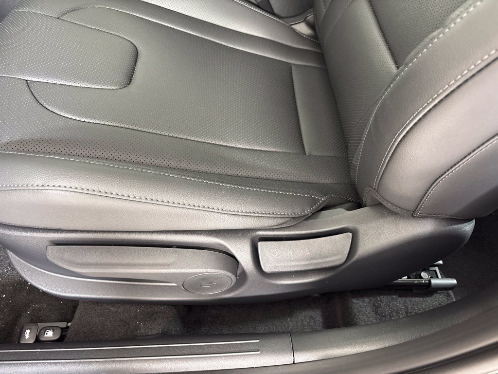 New 2026 Hyundai Elantra SEL Sport FWD image 15