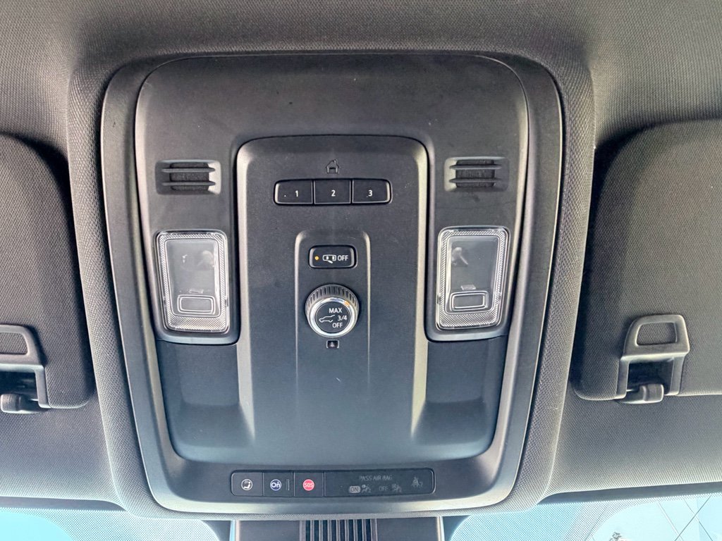 Used 2024 GMC Yukon SLT image 15