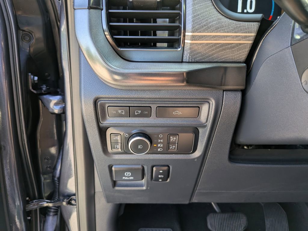 Used 2022 Ford F150 Platinum w/ Equipment Group 701A High AWD/4WD image 32