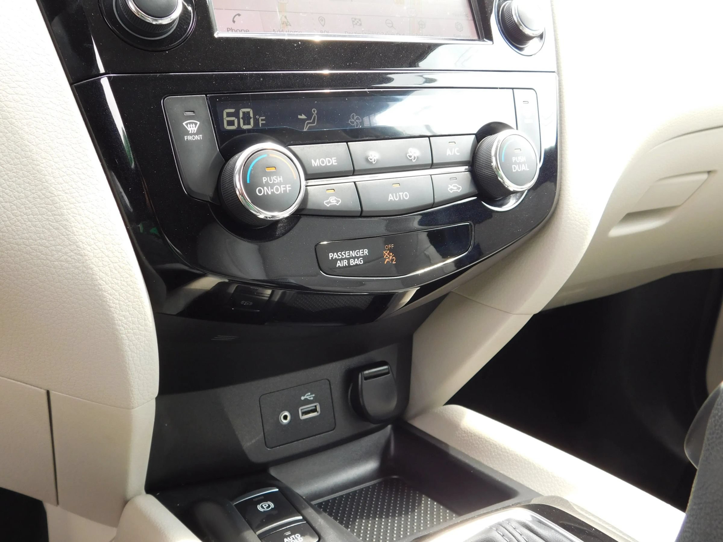 Used 2021 Nissan Rogue Sport SL FWD image 19