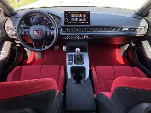 Used 2025 Honda Civic Type R image 10