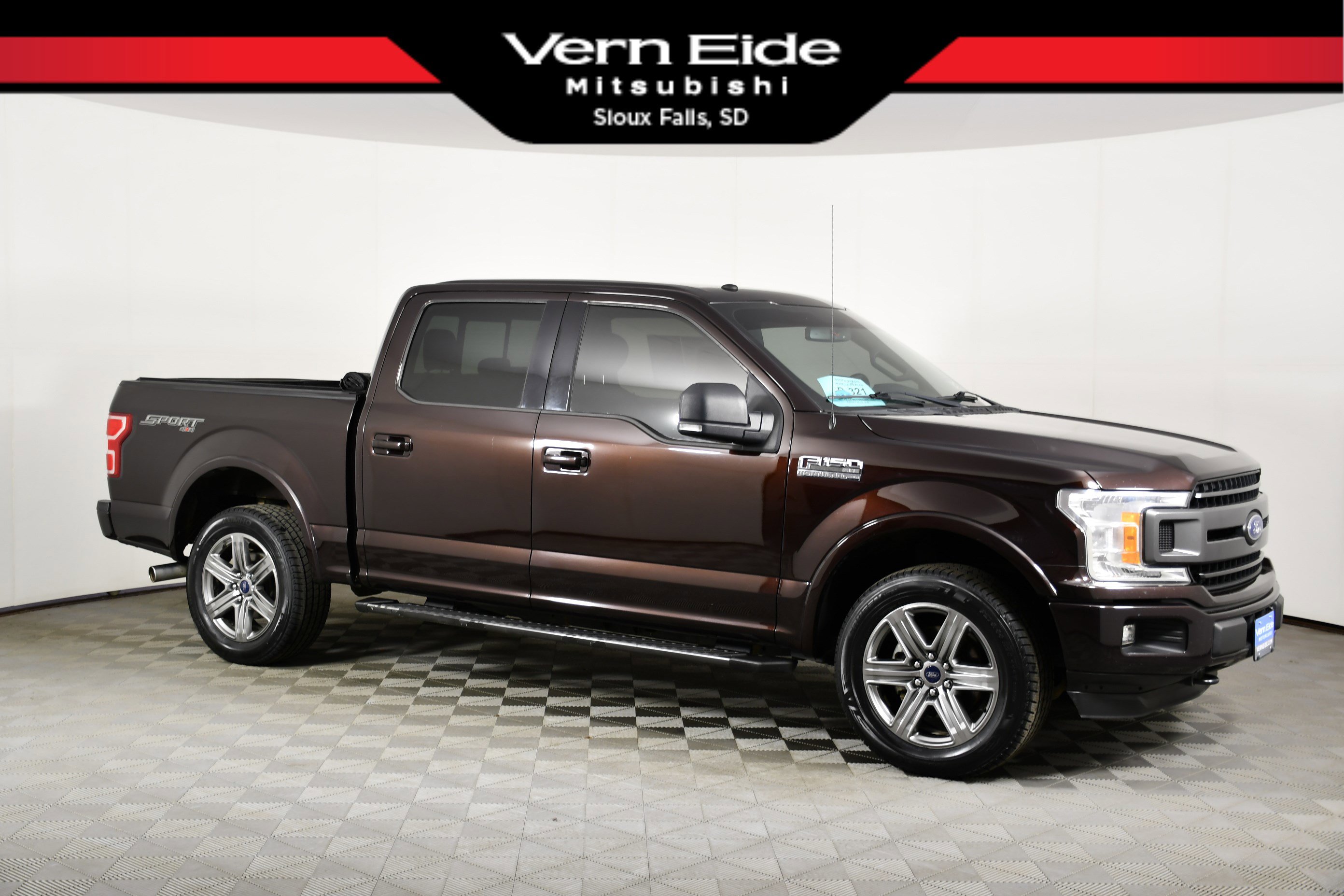 Used 2018 Ford F150 XLT w/ Equipment Group 302A Luxury AWD/4WD image 1