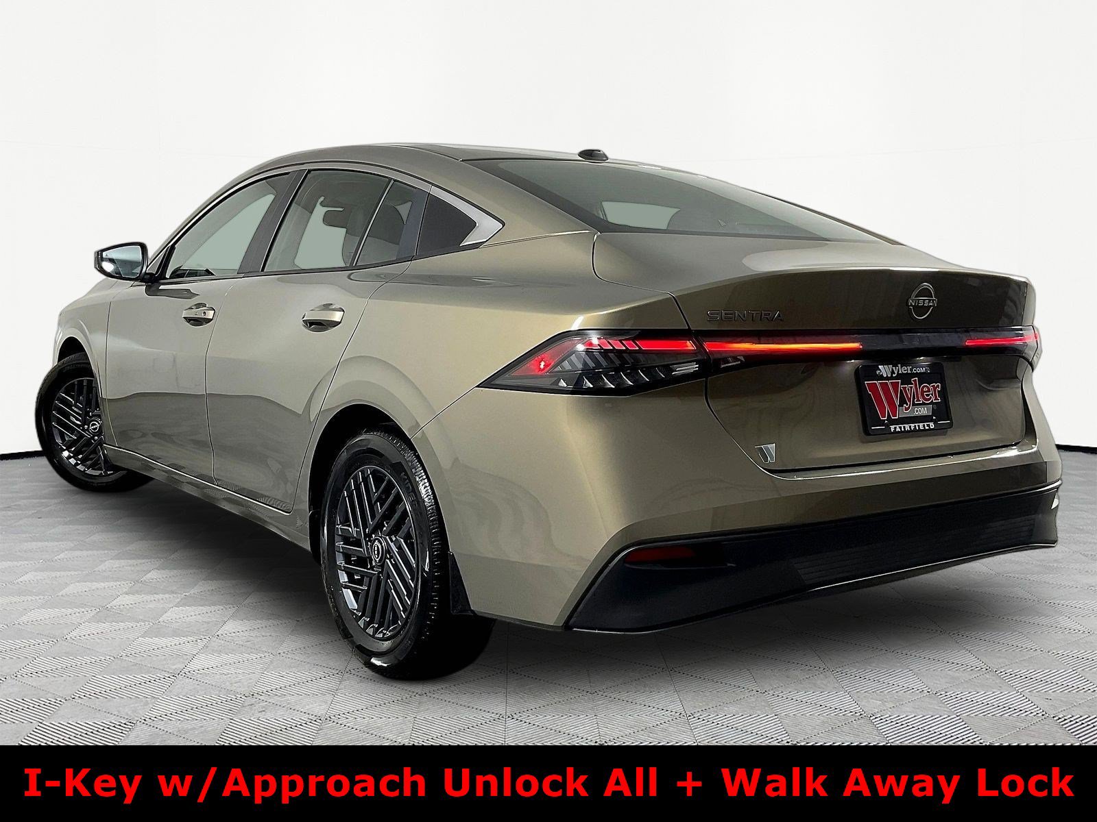Certified 2026 Nissan Sentra SV w/ SV Convenience Package FWD image 4