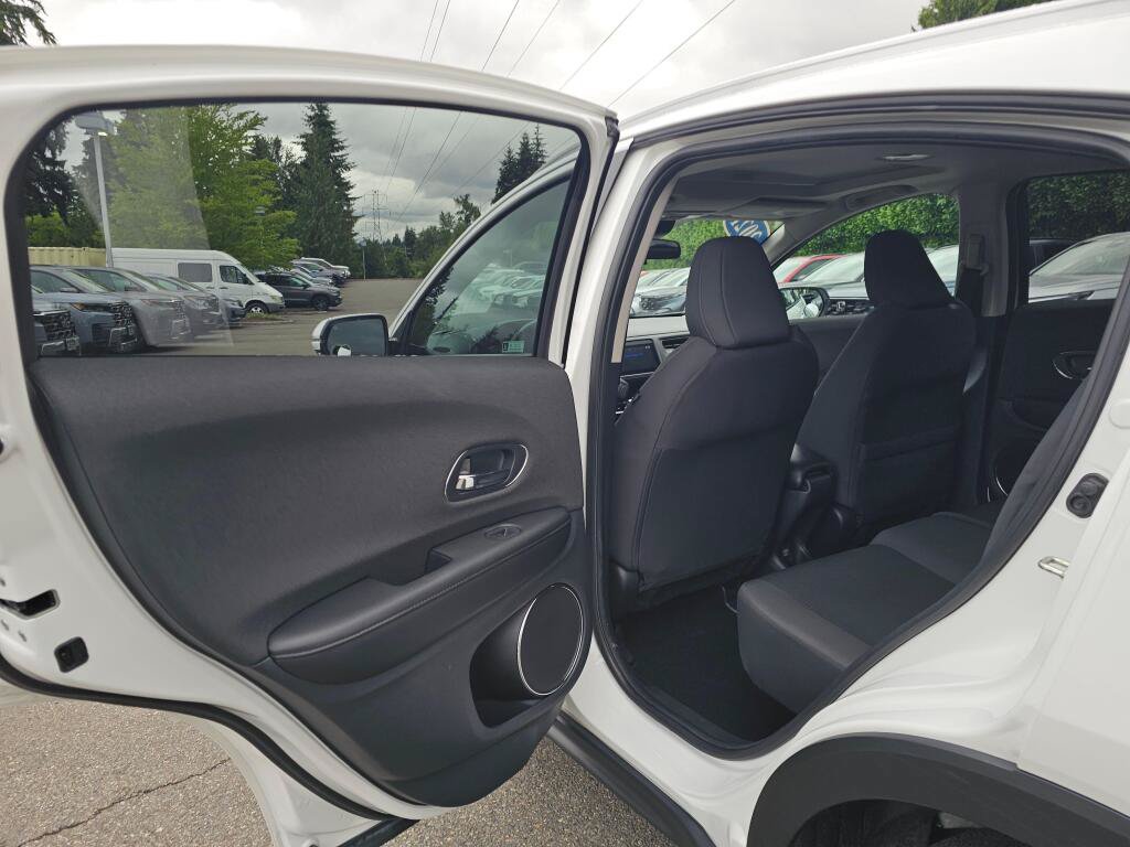 Used 2021 Honda HR-V EX image 18