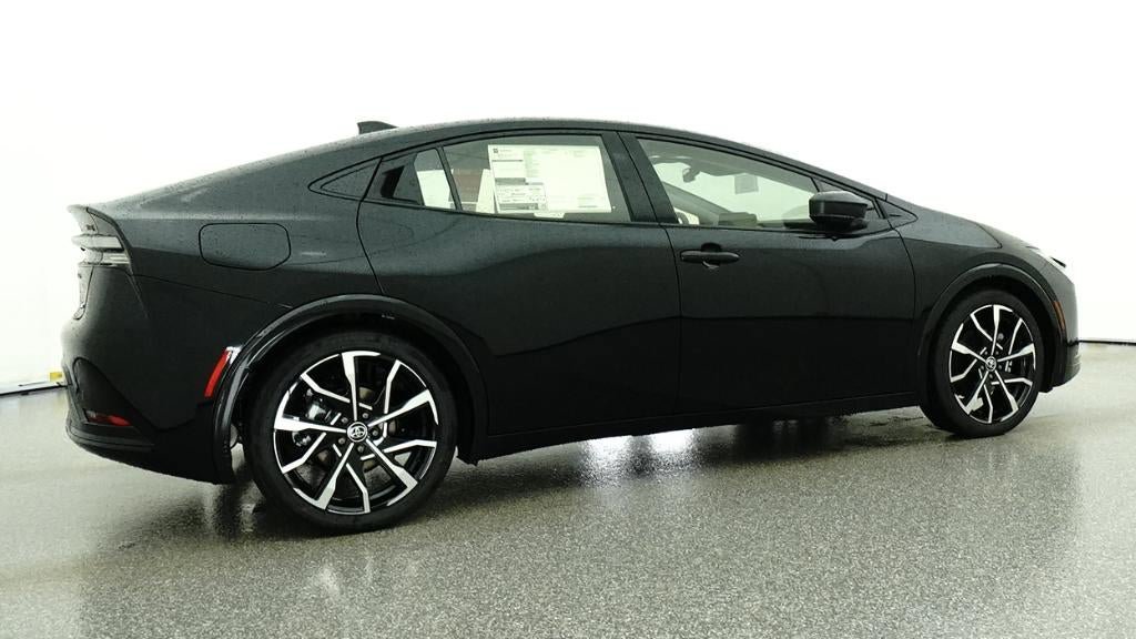 New 2026 Toyota Prius Plug-In Hybrid FWD image 26