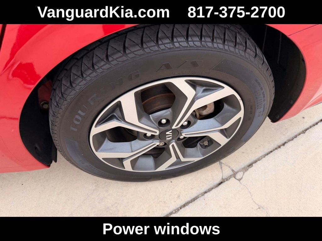 Used 2020 Kia Forte LXS image 9