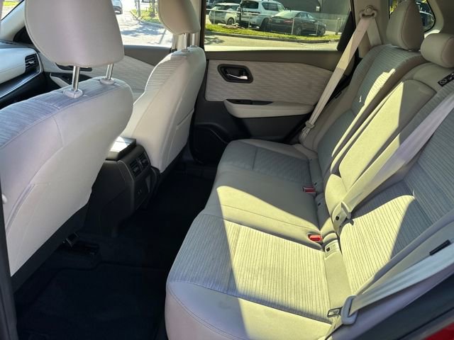 Used 2023 Nissan Rogue SV AWD/4WD image 22