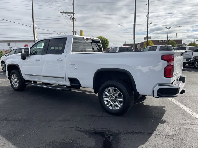 Used 2024 Chevrolet Silverado 3500 High Country image 4