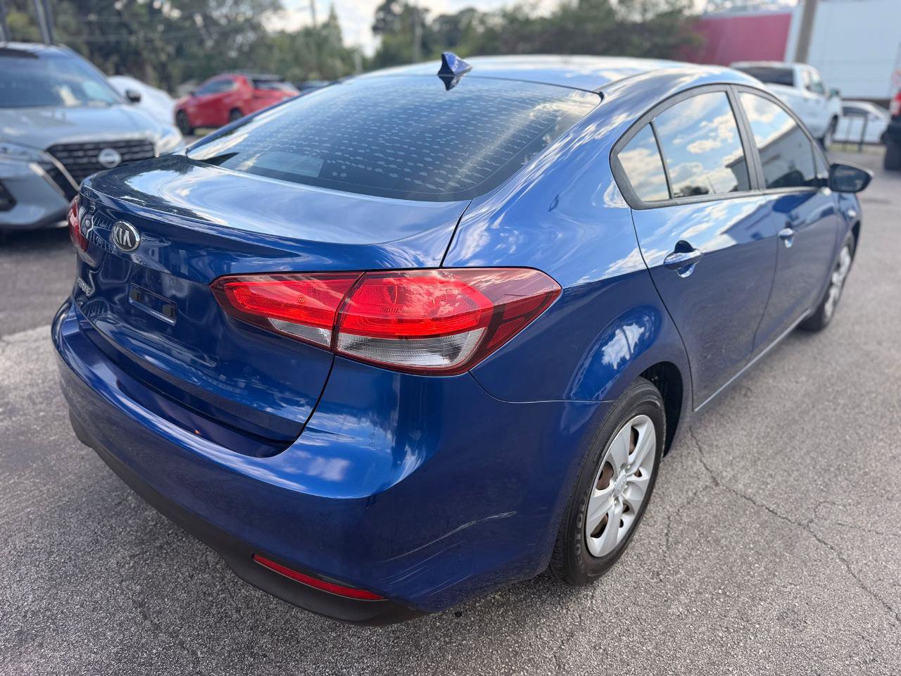 Used 2018 Kia Forte LX FWD image 7