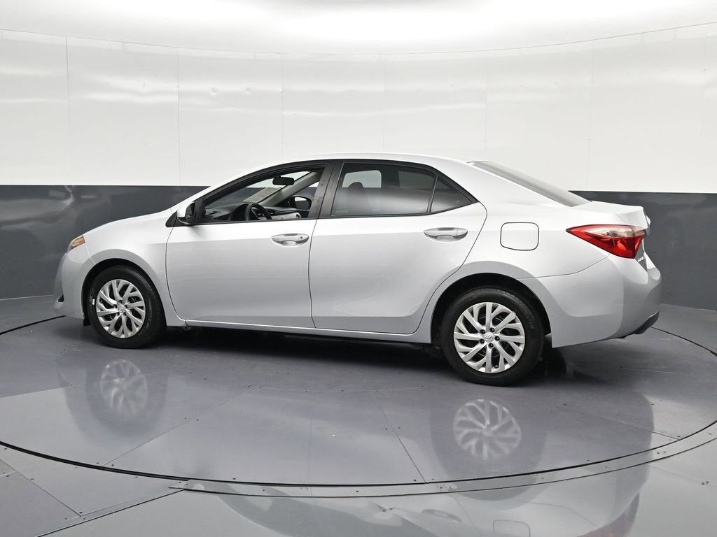 Used 2018 Toyota Corolla LE FWD image 8