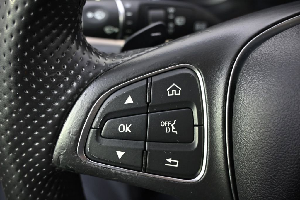 Used 2016 Mercedes-Benz GLC 300 4MATIC image 33