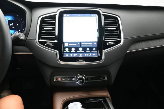 Used 2023 Volvo XC90 B6 Ultimate w/ Protection Package AWD/4WD image 14