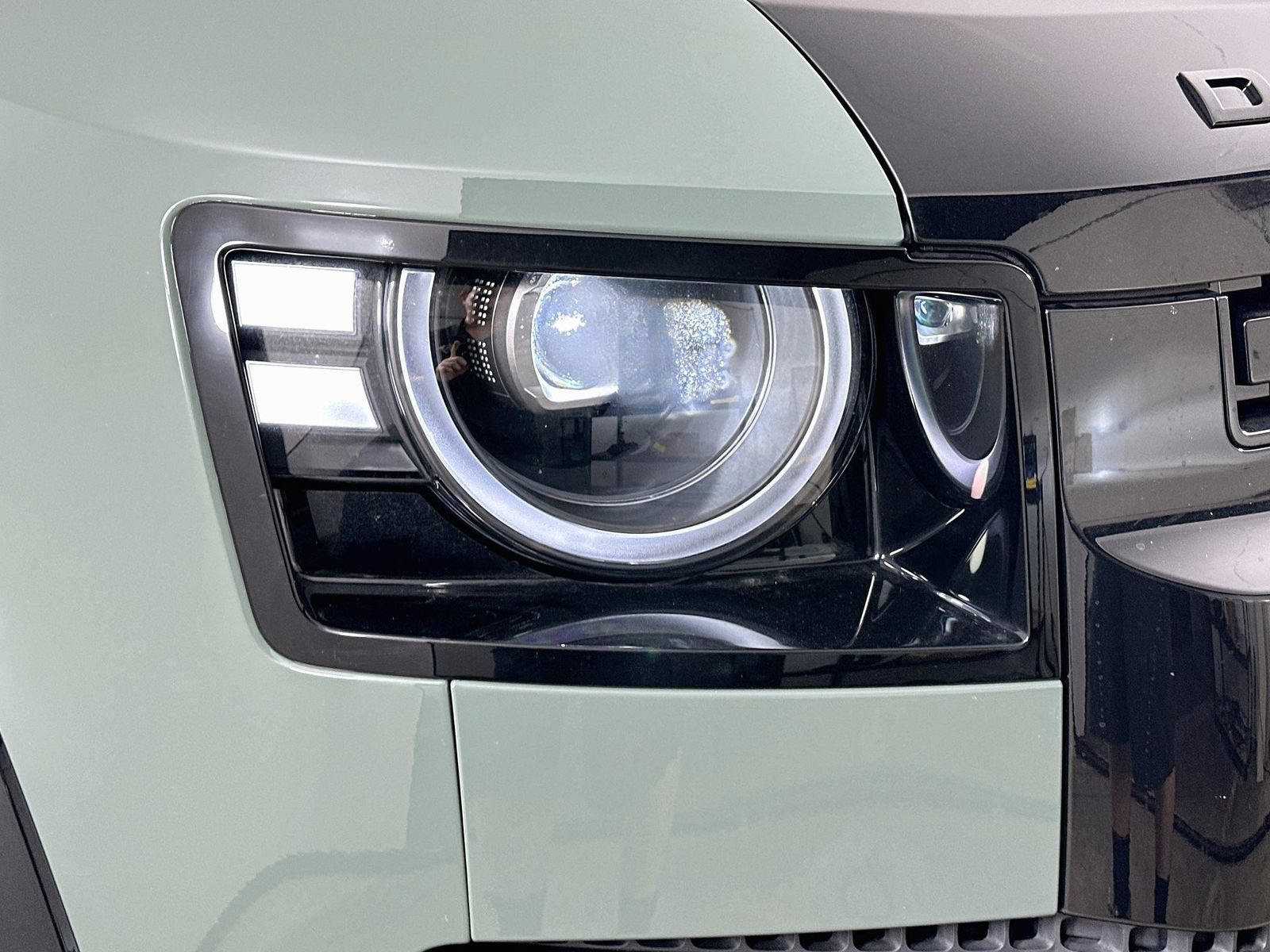 New 2026 Land Rover Defender 110 Trophy Edition AWD/4WD image 10
