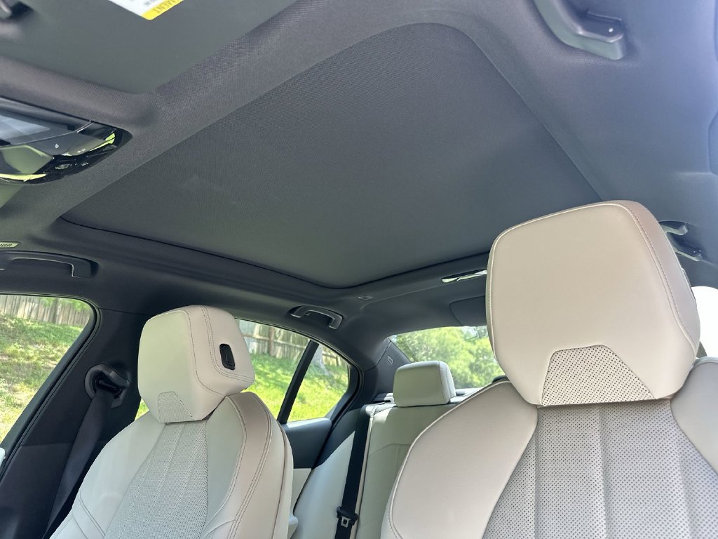 Certified 2026 BMW i5 eDrive40 w/ Premium Package AWD/4WD image 25