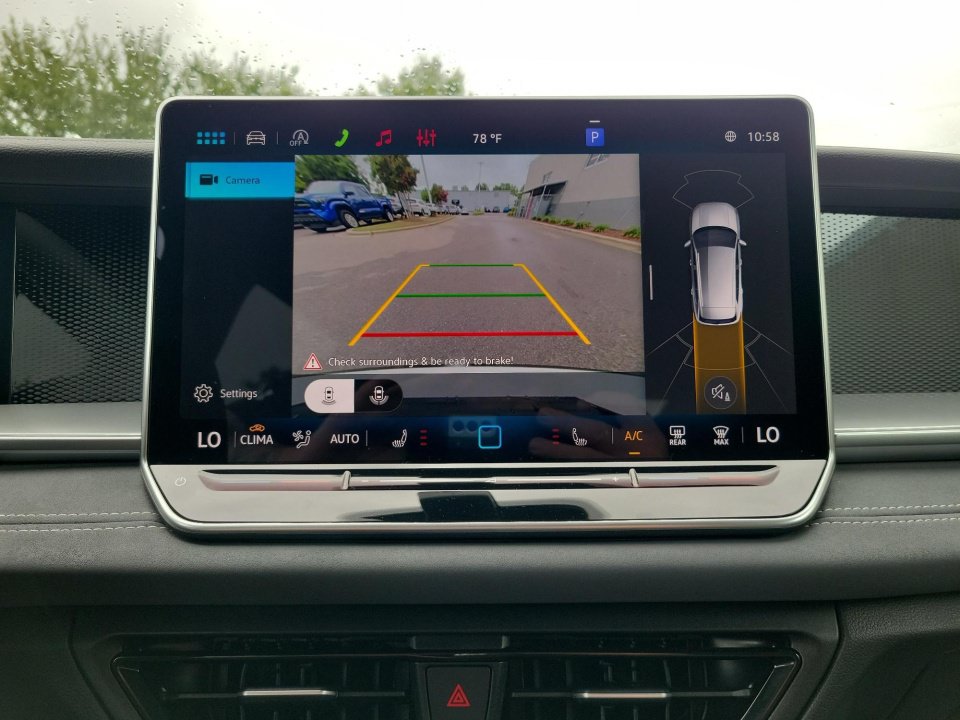 New 2026 Volkswagen Tiguan SE R-Line FWD image 19