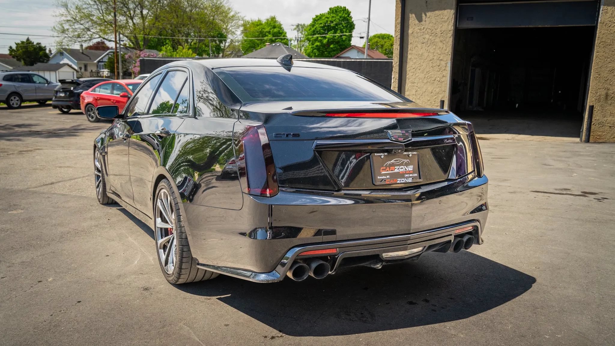 Used 2018 Cadillac CTS V w/ Luxury Package RWD image 12