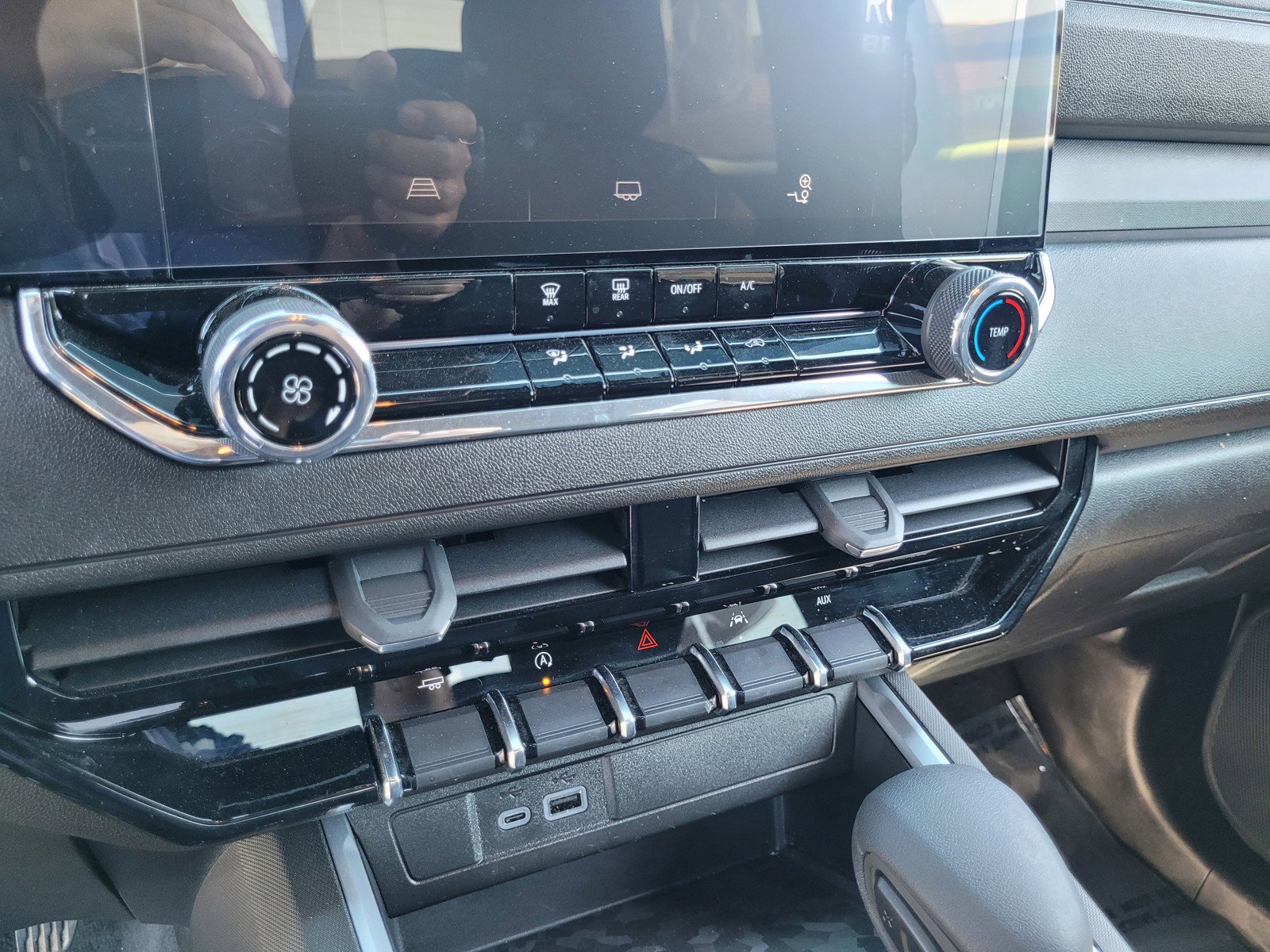 Used 2026 Chevrolet Colorado W/T w/ WT Custom Package image 18