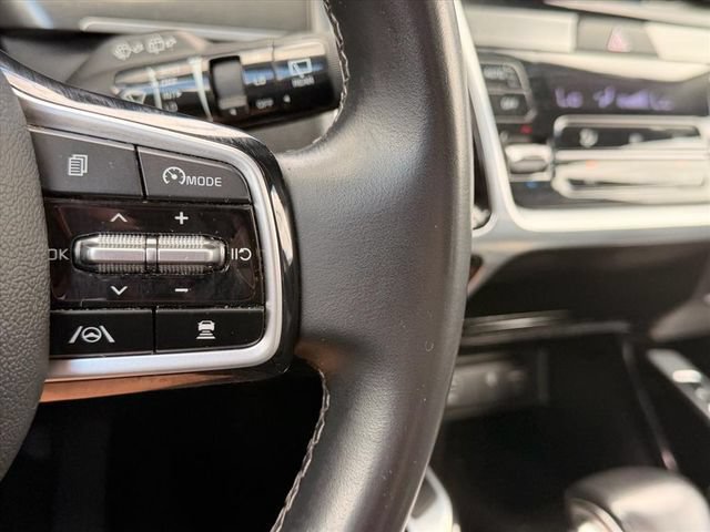 Used 2022 Kia Sorento SX AWD/4WD image 23