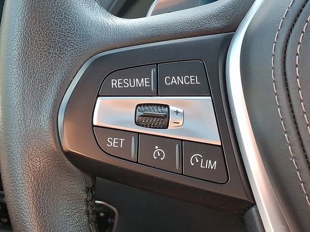 Used 2023 BMW X5 xDrive40i w/ Parking Assistance Package AWD/4WD image 22