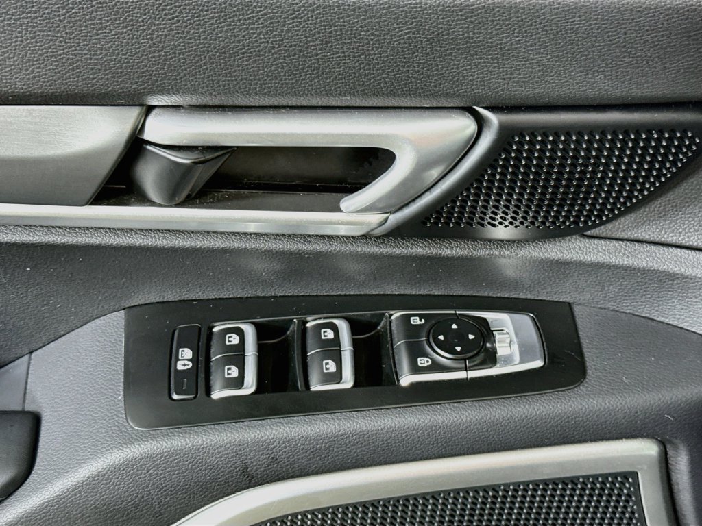 Used 2022 Kia Telluride S AWD/4WD image 26
