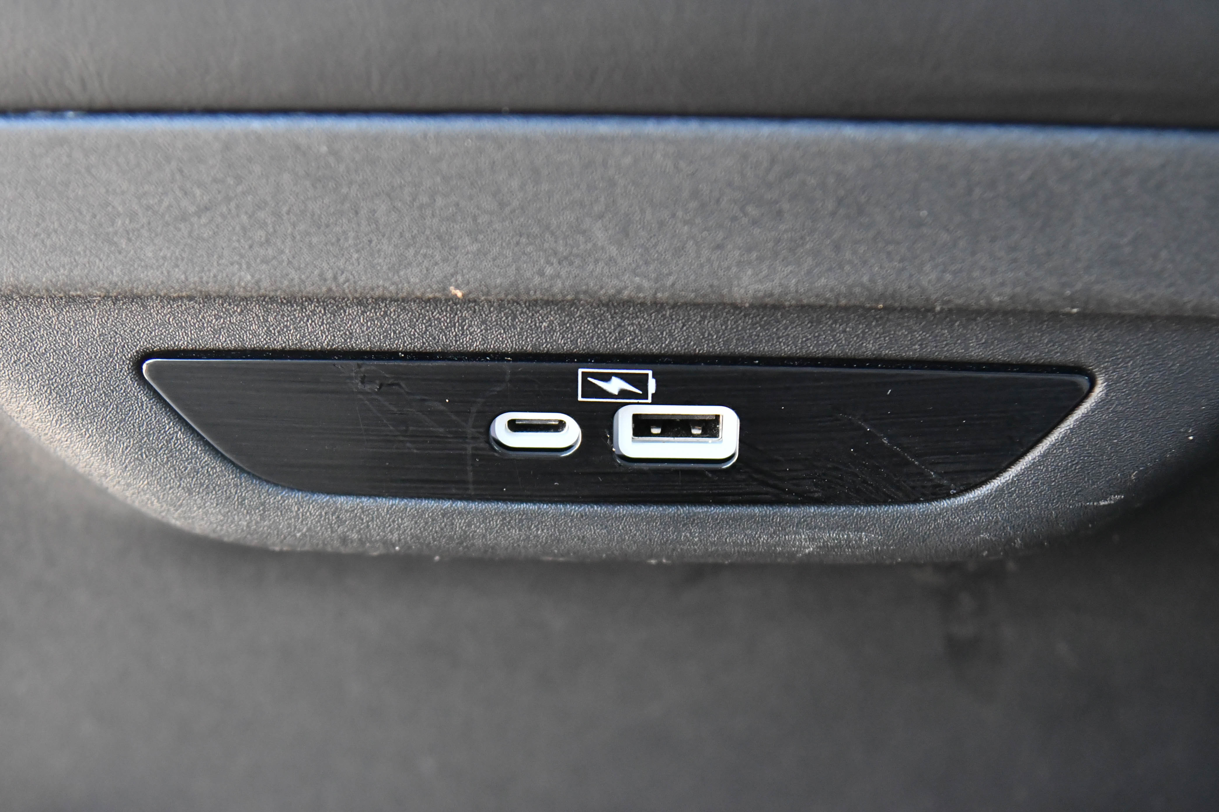 Used 2023 Chrysler Pacifica Touring-L FWD image 41