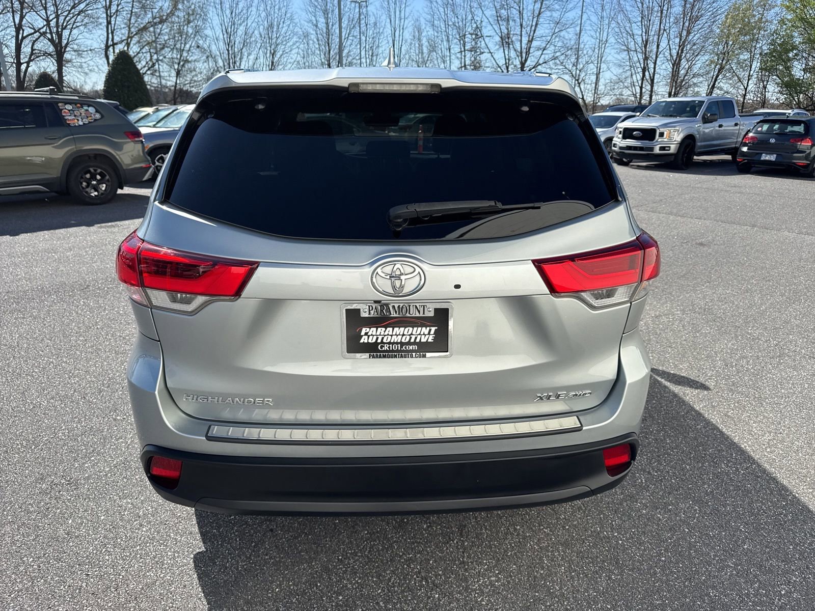 Used 2017 Toyota Highlander XLE image 6