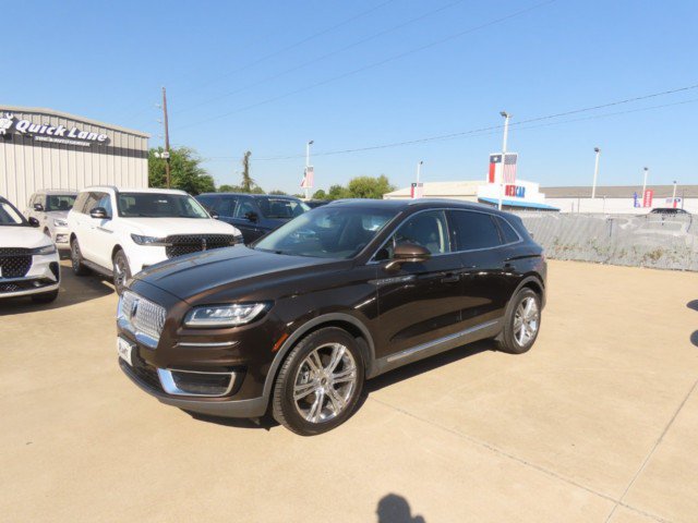 Used 2019 Lincoln Nautilus Select FWD image 2