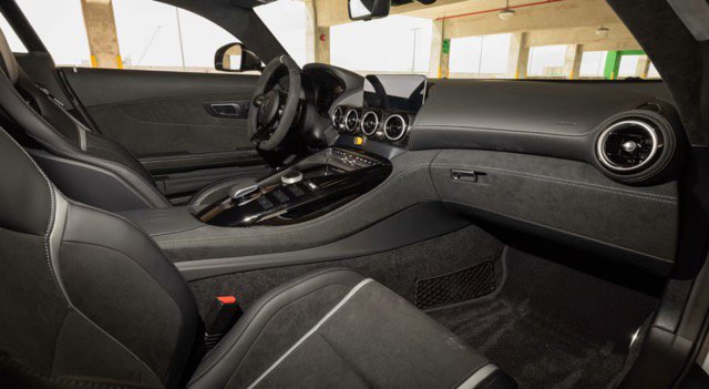Used 2020 Mercedes-Benz AMG GT R image 19