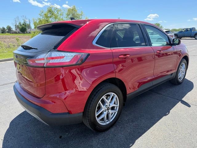 Used 2023 Ford Edge SEL w/ Convenience Package AWD/4WD image 7