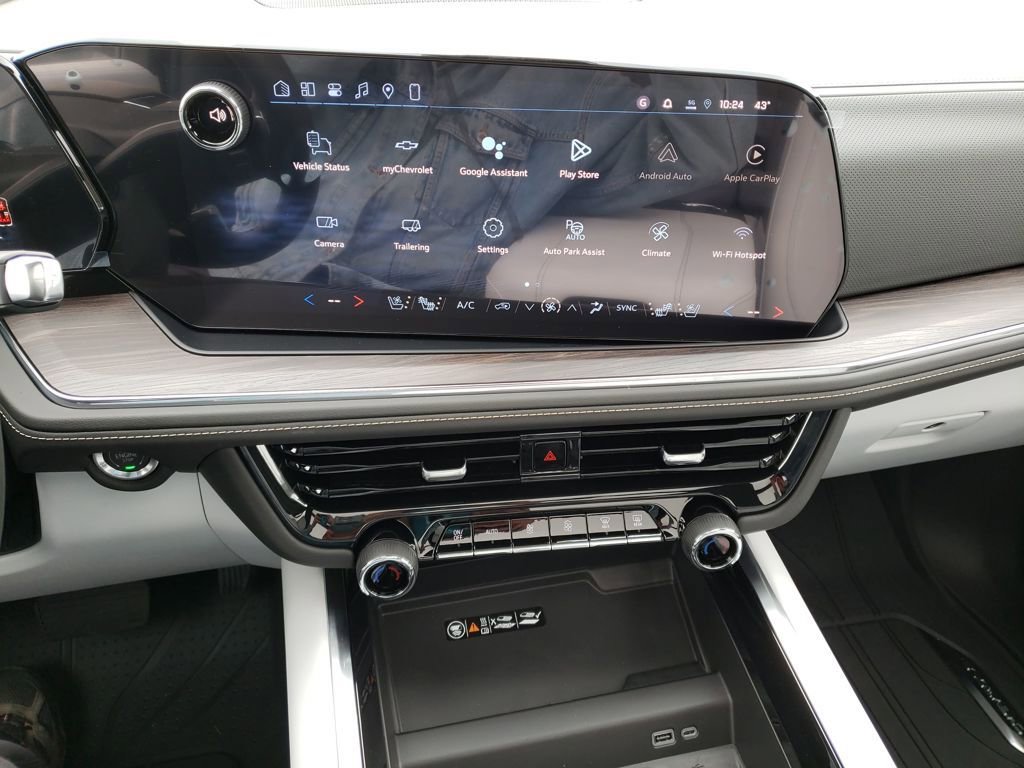 New 2026 Chevrolet Suburban Premier w/ Sun And Tow Package image 16