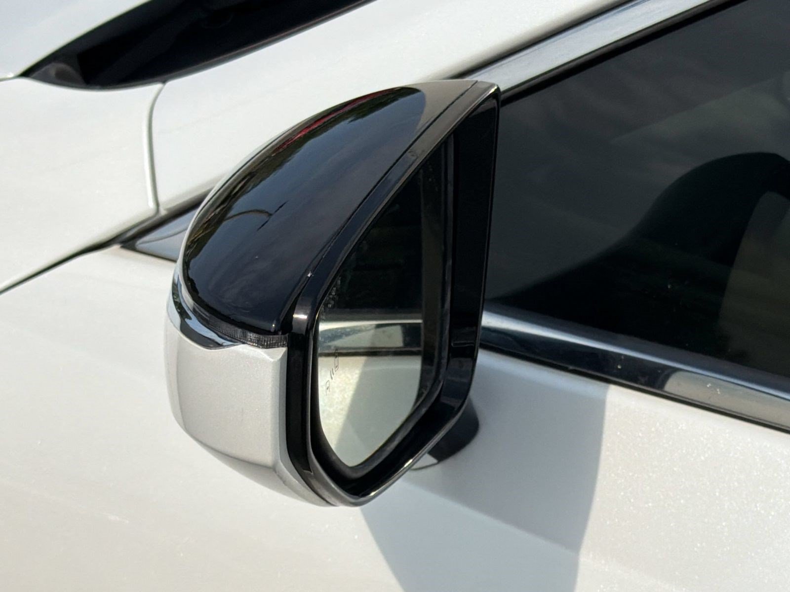 Used 2019 Lexus ES 300h w/ Premium Package FWD image 26