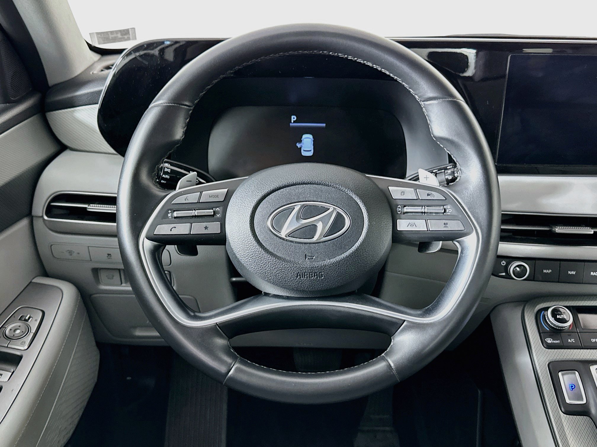 Used 2025 Hyundai Palisade SEL FWD image 18