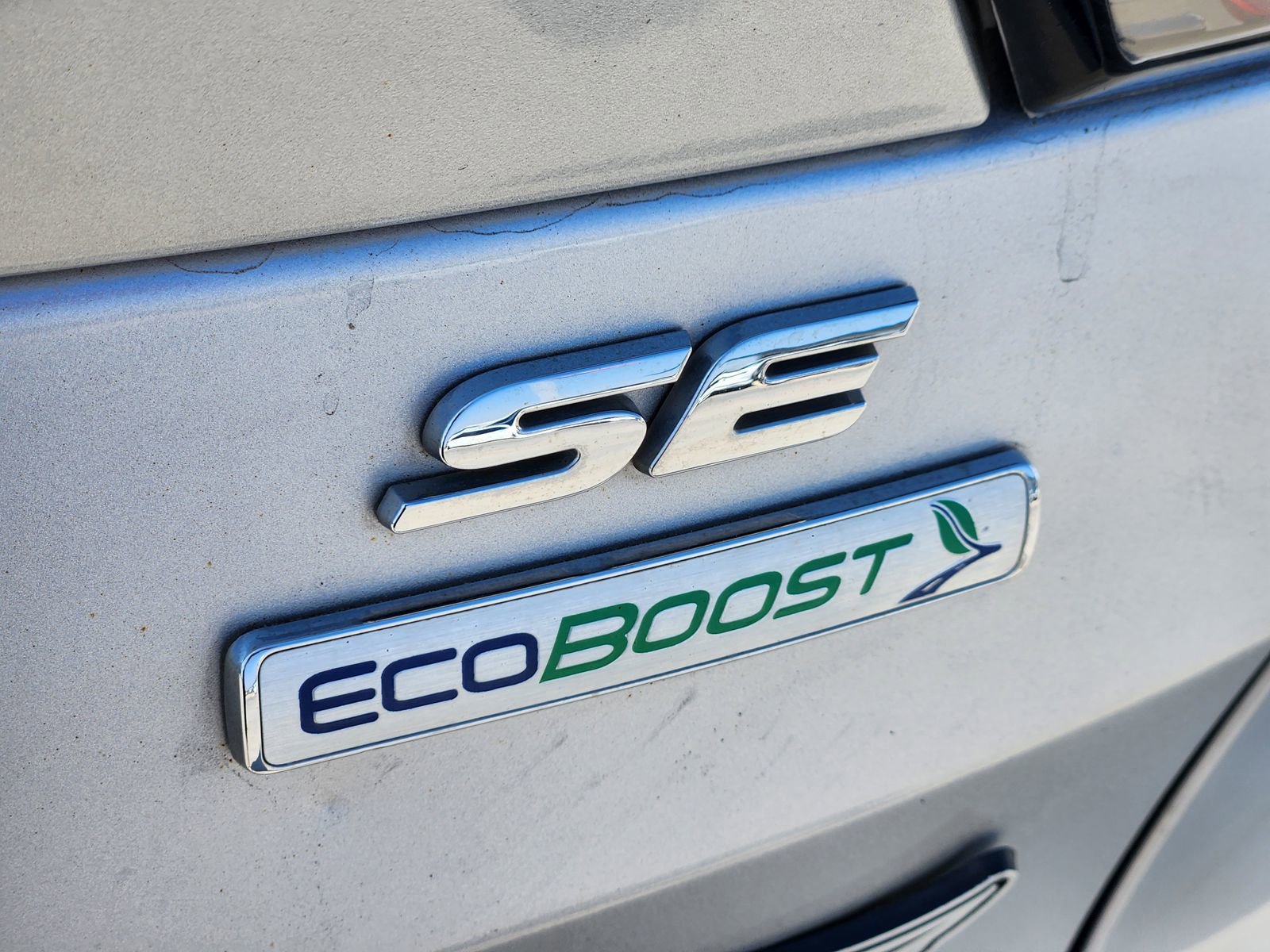 Used 2018 Ford Escape SE image 12