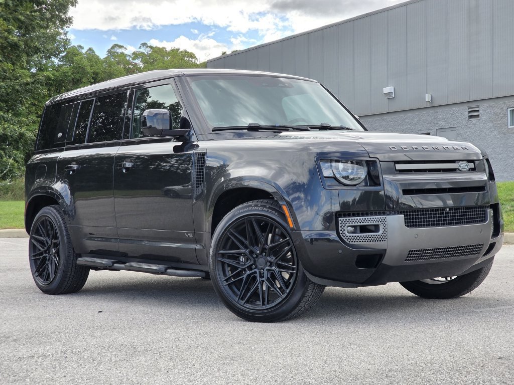 Used 2022 Land Rover Defender 110 V8 AWD/4WD image 3
