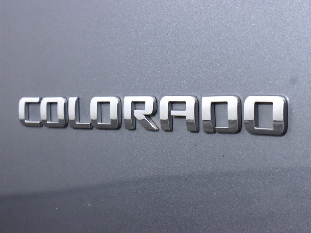 Used 2018 Chevrolet Colorado Z71 AWD/4WD image 37