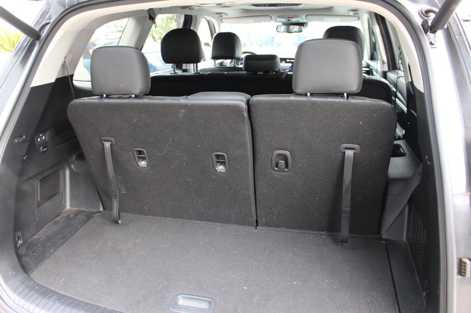 Certified 2024 Kia Telluride EX image 33