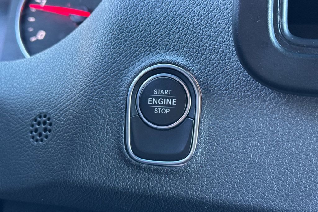 Used 2024 Mercedes-Benz Sprinter 2500 image 19