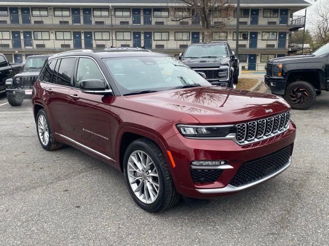 Used 2022 Jeep Grand Cherokee Summit image 2