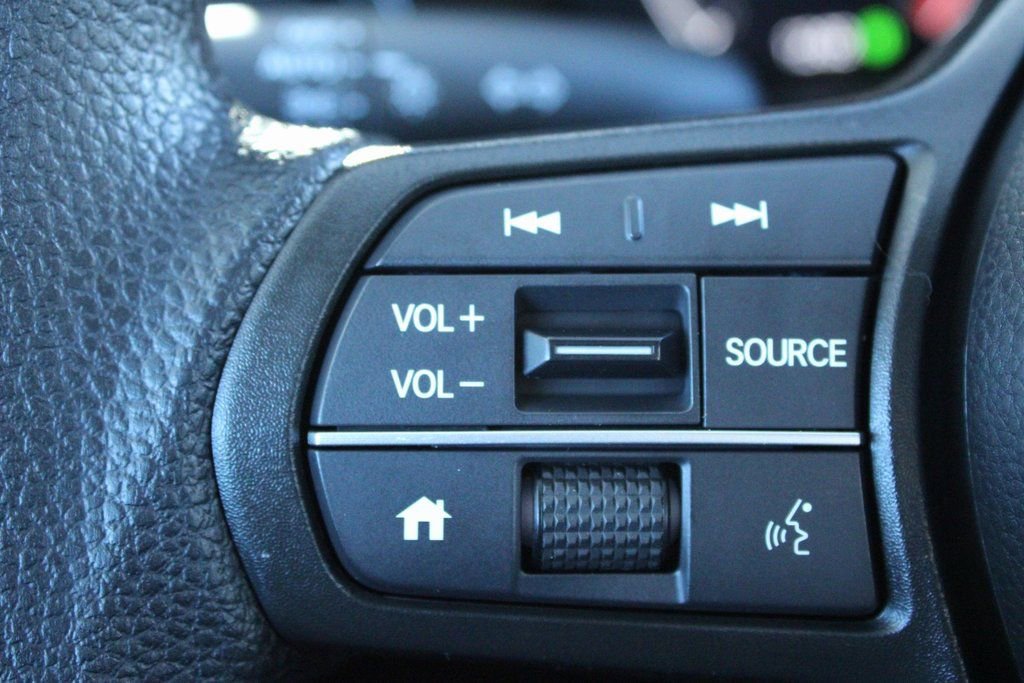 Used 2025 Honda CR-V LX image 28