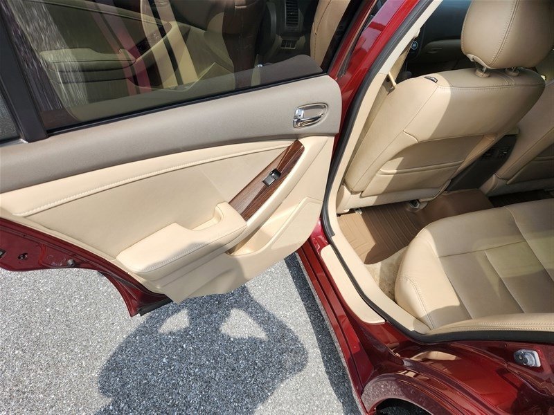 Used 2012 Nissan Altima 2.5 SL w/ Convenience Pkg image 14