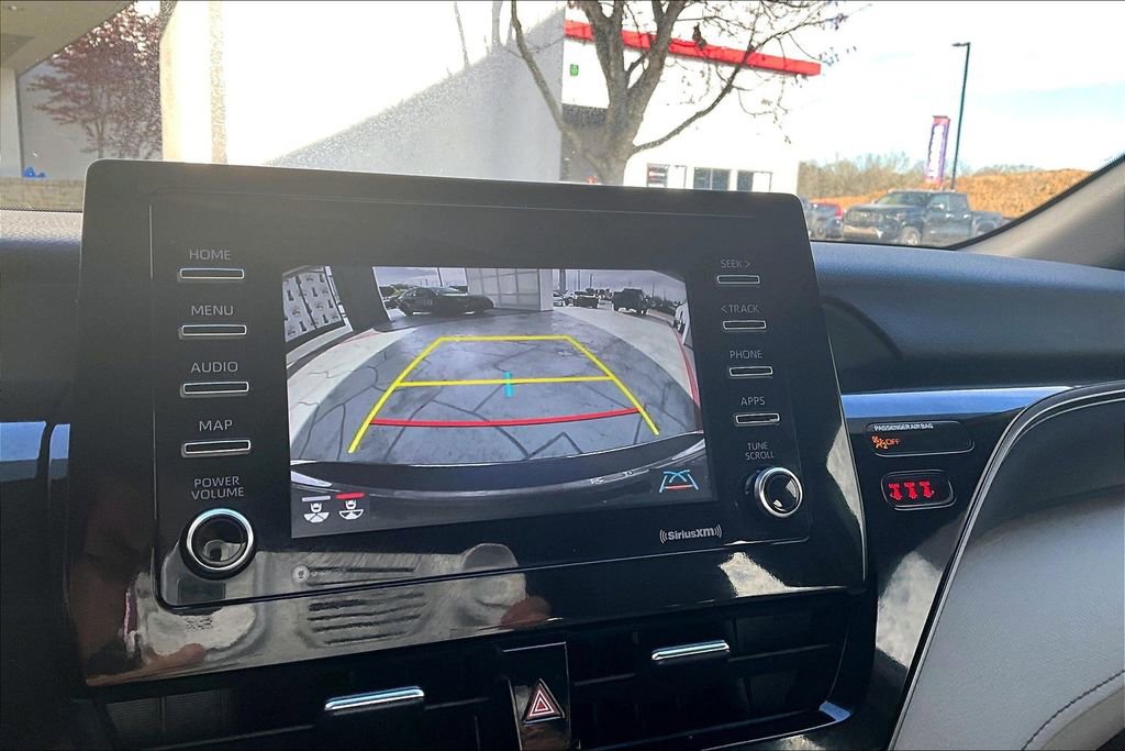 Certified 2022 Toyota Camry SE w/ Convenience Package image 12