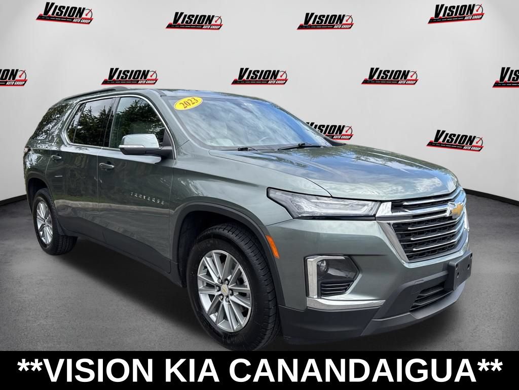 Used 2023 Chevrolet Traverse LT AWD/4WD image 3