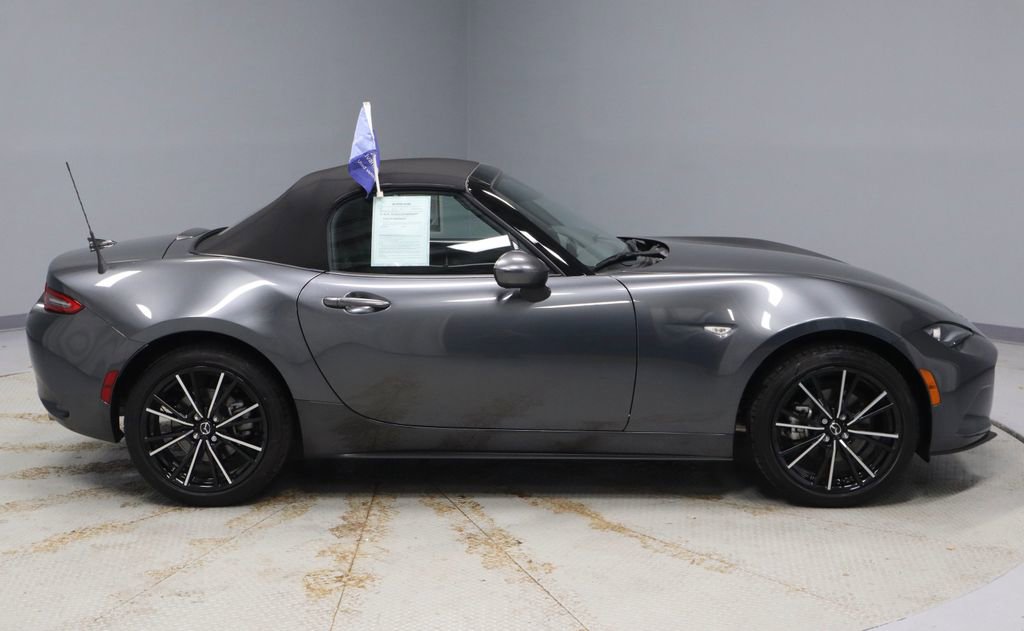 Used 2024 MAZDA MX-5 Miata Grand Touring w/ Weather Package image 13