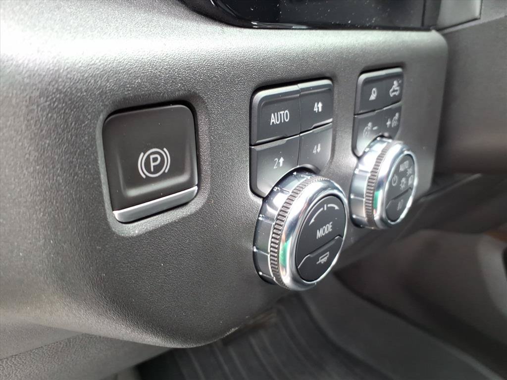 Used 2023 GMC Sierra 1500 SLT w/ SLT Premium Plus Package AWD/4WD image 23